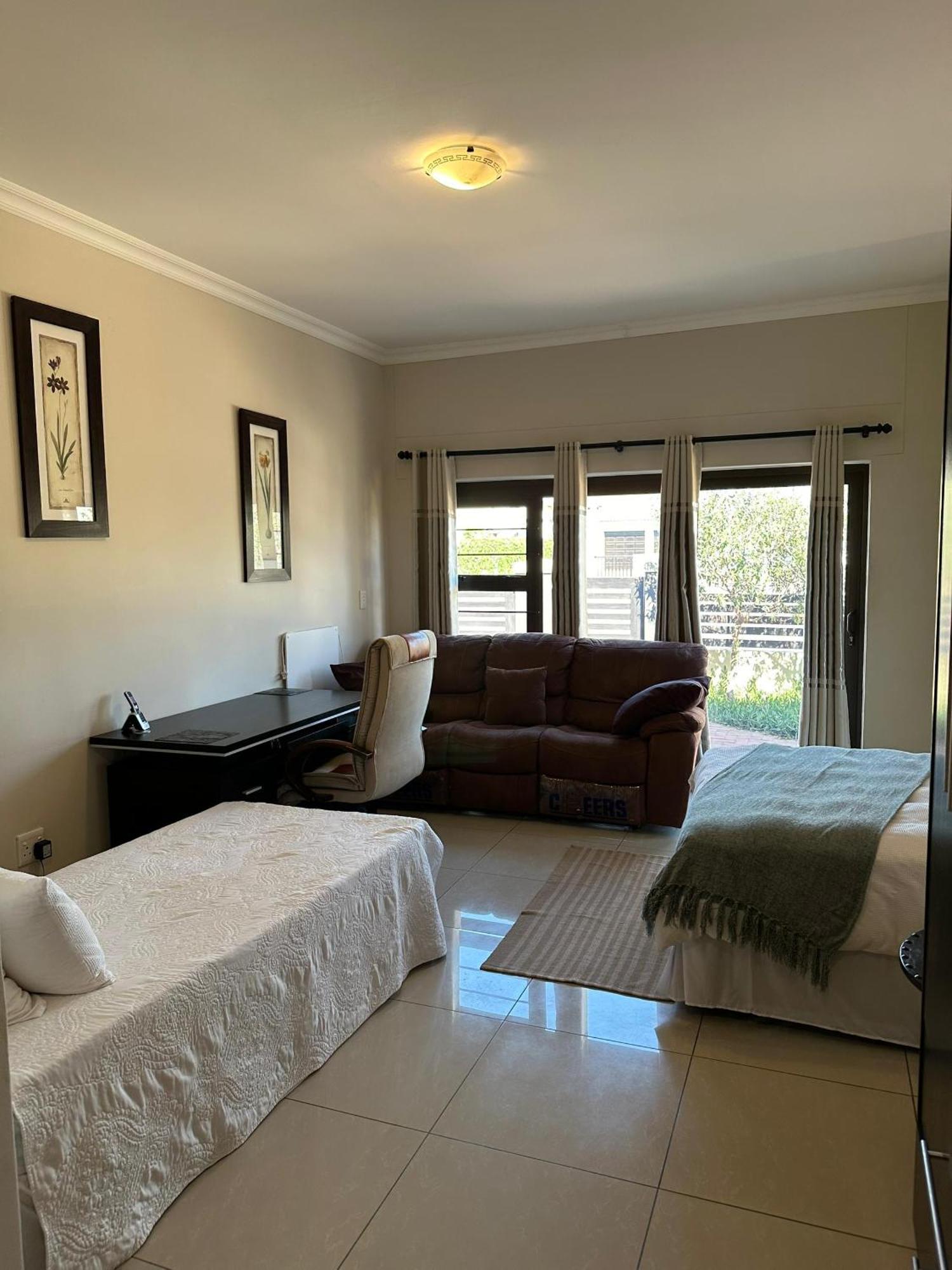 Cora'S Boutique Bed & Breakfast Swakopmund Exterior foto